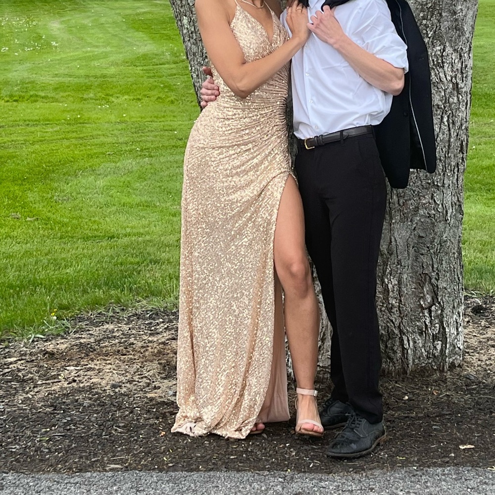 GOLD PROM DRESS - Picture 9 of 10